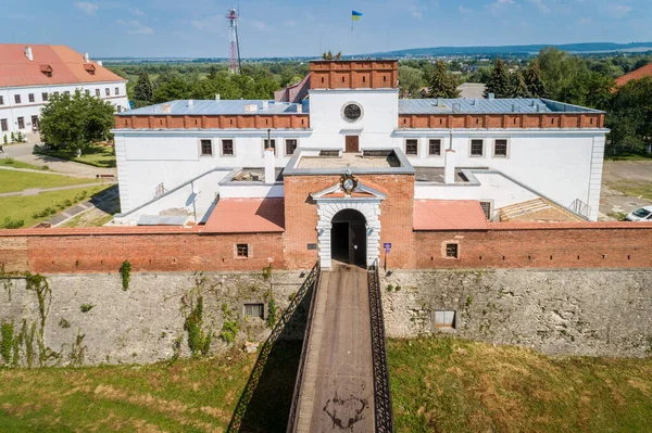 ทางเข าหล กของปราสาท Dubno คกลางท Dubno ภาค Rivne เครน สถานท — ภาพถ่ายสต็อก