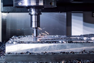 Metal işleme Cnc freze tezgahı. Kesme metal modern işleme teknolojisi. Küçük derinlik-in tarla. -Zorlu koşullarında çekim otantik uyarı. Biraz tahıl ısırdı ve belki bulanık.
