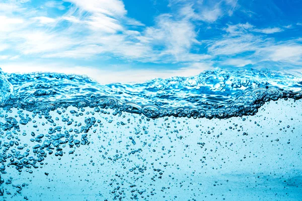 Muitas Bolhas Água Fecham Onda Água Abstrata Com Bolhas Contexto — Fotografia de Stock