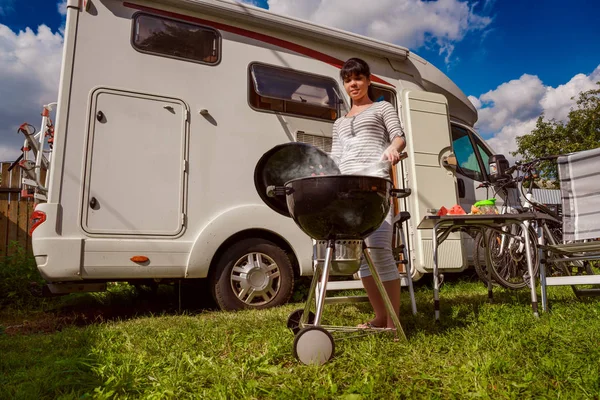 Családi Nyaralás Utazás Lakóautó Lakókocsi Autó Nyaralás Nyaralás Utazás Piknik — Stock Fotó