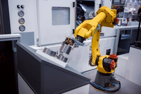 Robotic Arm Linhas Produção Moderna Tecnologia Industrial Célula Produção Automatizada — Fotografia de Stock