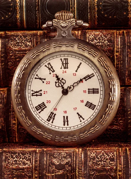 Reloj Antiguo Línea Primer Plano Reloj Bolsillo Vintage —  Fotos de Stock