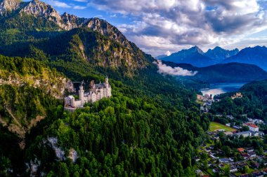 Neuschwanstein Kalesi Bavyera Alpleri Almanya