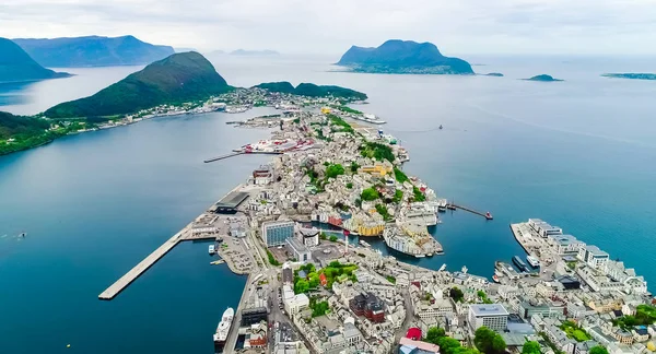 Stadt Alesund Norwegen Luftaufnahmen — Stockfoto