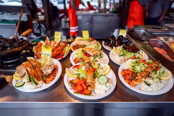 Fish market fast food — Stock Photo, Image