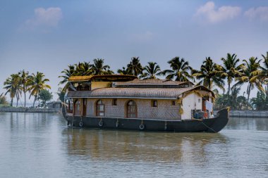 Kerala backwaters ile yelken Ev tekne