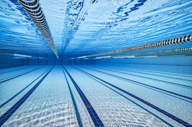Su arka plan altında Olimpik Yüzme havuzu.
