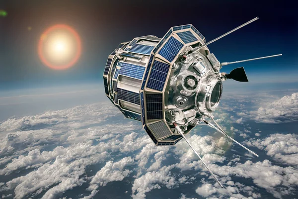 Satélite espacial sobre o planeta Terra — Fotografia de Stock
