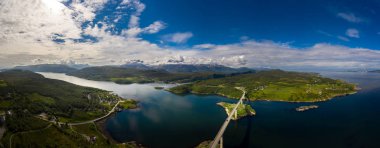 Panorama güzel doğa Norveç.