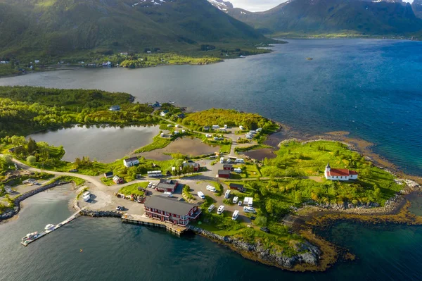 Schöne Natur Norwegen Luftaufnahme des Campingplatzes zum Entspannen. — Stockfoto