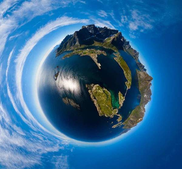 Mini planet Lofoten is an archipelago in the county of Nordland, — Stock Photo, Image