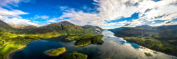 Panorama piękny charakter Norwegia. — Zdjęcie stockowe