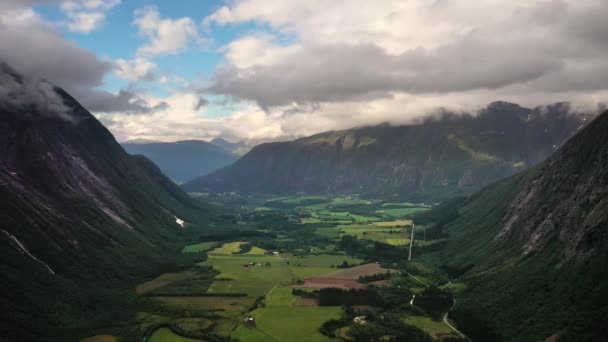 Aerial footage Beautiful Nature Norway. — Stock Video