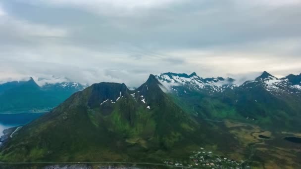 Mefjordvar, island Senja. Beautiful Nature Norway natural landscape mefjord. — Stock Video