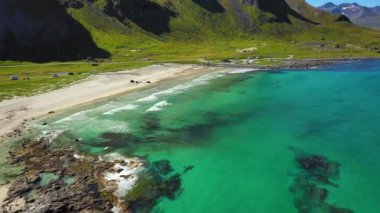 Beach Lofoten adaları Norveç 'in Nordland eyaletinde yer alan bir takımadalardır..