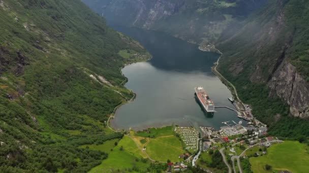 Fiordo Geiranger Norvegia Tratta Ramo Lungo Chilometri Largo Del Sunnylvsfjorden — Video Stock