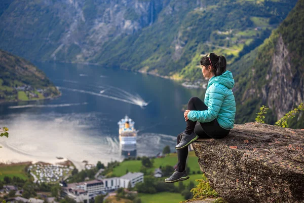Geiranger Fiyort Güzel Doğa Norveç Panoraması Storfjorden Büyük Fiyort Bir — Stok fotoğraf