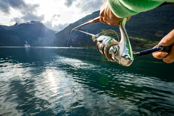 Woman Fishing Fishing Rod Spinning Norway Fishing Norway Way Embrace — Stock Photo, Image