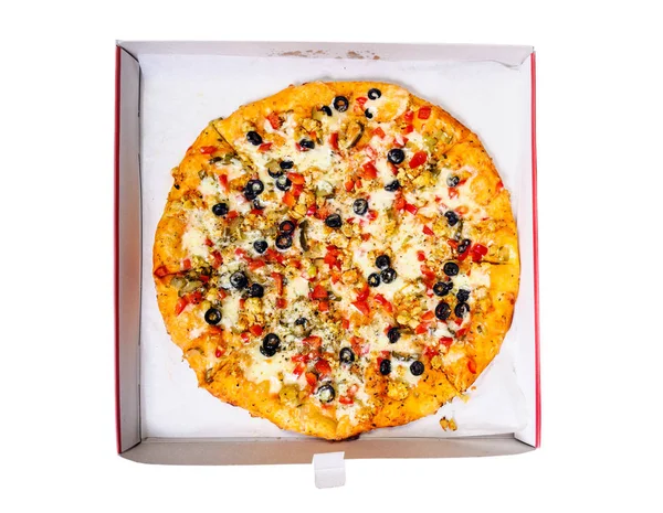 Джаст доставлял горячую пиццу в картонной коробке — стоковое фото