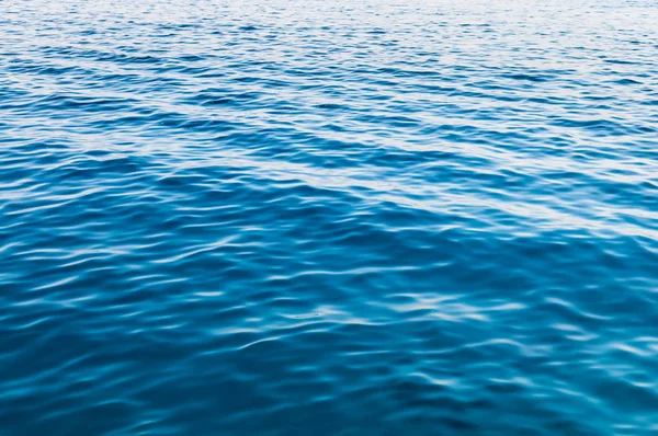 Havsvatten yta bakgrund — Stockfoto