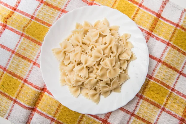 Färsk kokt farfalle pasta — Stockfoto