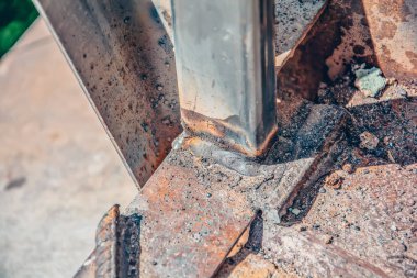 Kaynaklı metal profil. Köşe