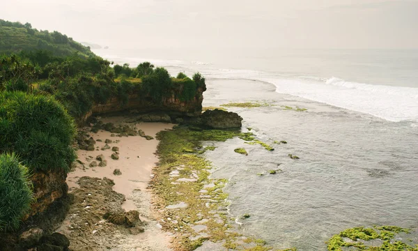 Fascynujące Brzeg Oceanu Cliff Rock Punktu Widzenia — Zdjęcie stockowe