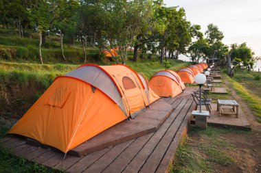 touristtents Bali Adası üzerinde kamp doğa bukit asah