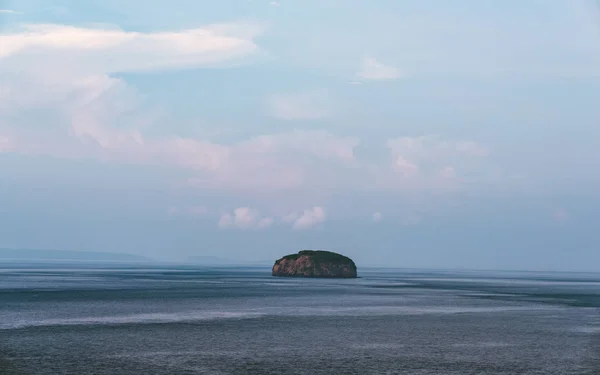 Pequena Ilha Horizonte Paisagem Marinha — Fotografia de Stock
