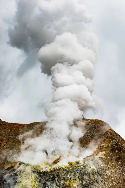 Aktivní Sopka Ostrově Indonésie — Stock fotografie