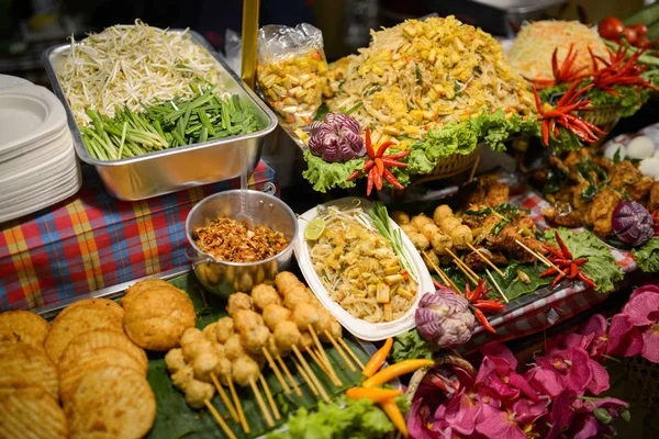 Вулиці Тайська їжа — стокове фото