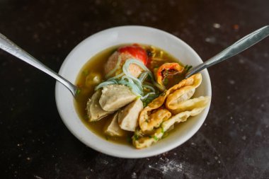 bakso - Endonezya Köfte ve Şehriye Çorbası