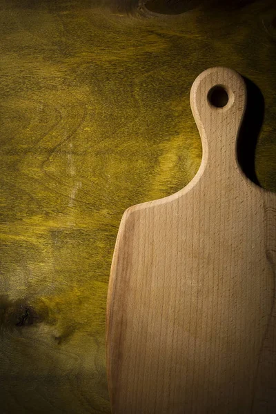 Tagliere Legno Sul Tavolo Della Cucina — Foto Stock