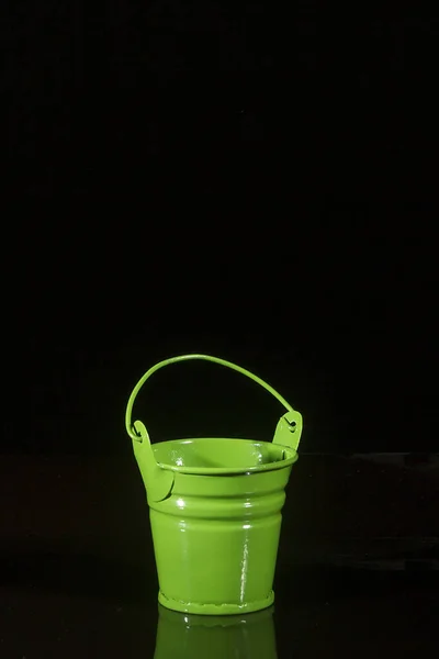Piccolo secchio verde — Foto Stock