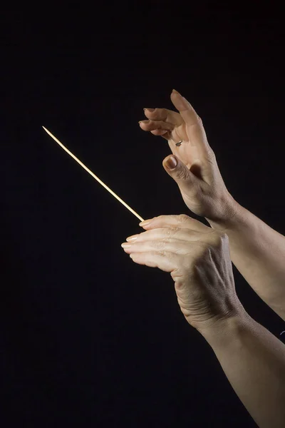 Bir orkestra şefinin elleri — Stok fotoğraf