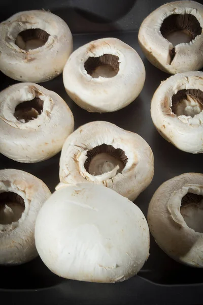 Champignon Pilzköpfe Zum Füllen Auf Einem Backblech Zubereitet — Stockfoto