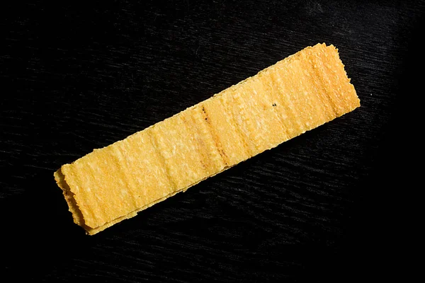Rektangulära Chips Svart Trä Bakgrund — Stockfoto