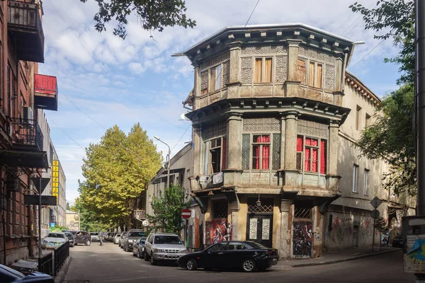 Τιφλίδα Γεωργία Οκτωβρίου 2017 Παλιό Κτίριο Διακοσμημένο Στολίδι Στην Παλιά — Φωτογραφία Αρχείου