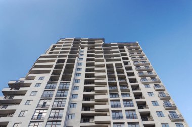 Yeni inşa edilen modern Tiflis bina konut