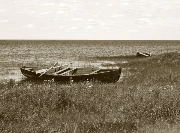 Antiguos Barcos Tradicionales Pesca Madera Orilla Del Lago Cerca Kargopol —  Fotos de Stock