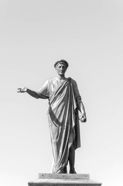 Dük de Richelieu, Belediye Başkanı Odessa anıt. Odessa, Ukrayna ilk anıt. 1828 yılında açıldı. Tek renkli stil.