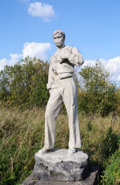 Statue Abandonnée Jeune Homme Détruit Dans Village Fedovo Région Arkhangelsk — Photo