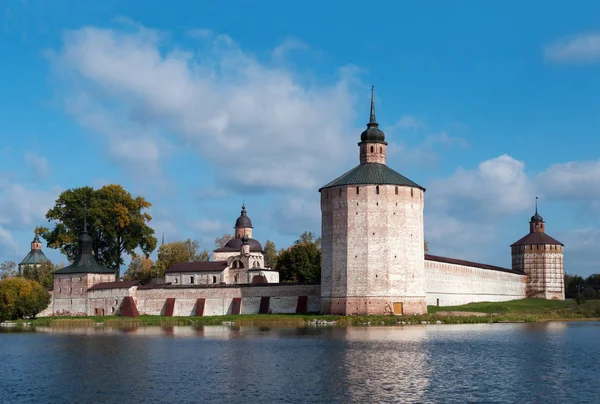 Weergave van kirillo-belozersky klooster, Rusland — Stockfoto