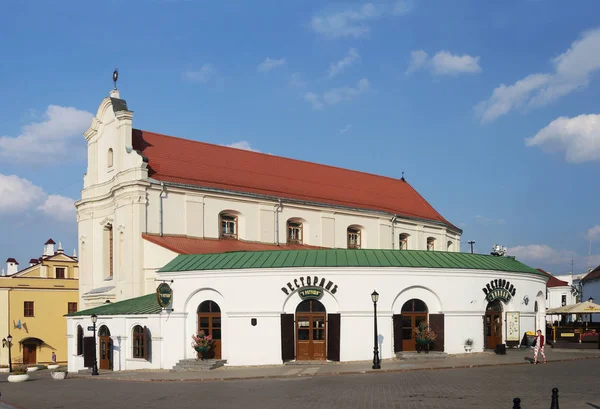 Oude gebouwen in het centrum van Minsk — Stockfoto