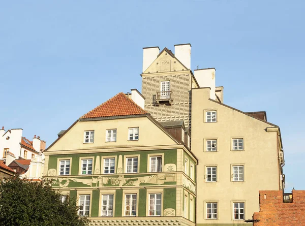 Belo edifício antigo em Varsóvia — Fotografia de Stock