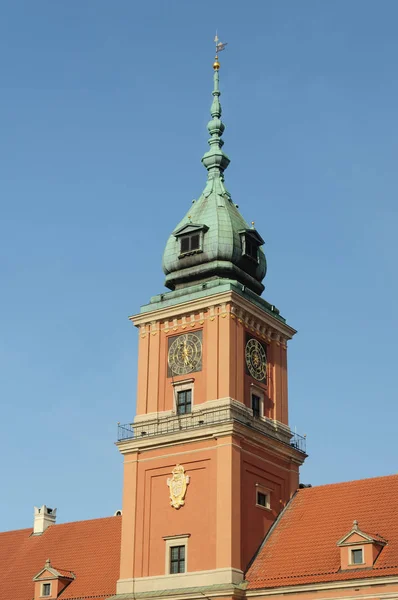 Tour d'horloge du château royal à Varsovie — Photo