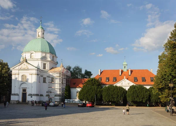 바르샤바 의 세인트 카시미르 의 가톨릭 교회 — 스톡 사진