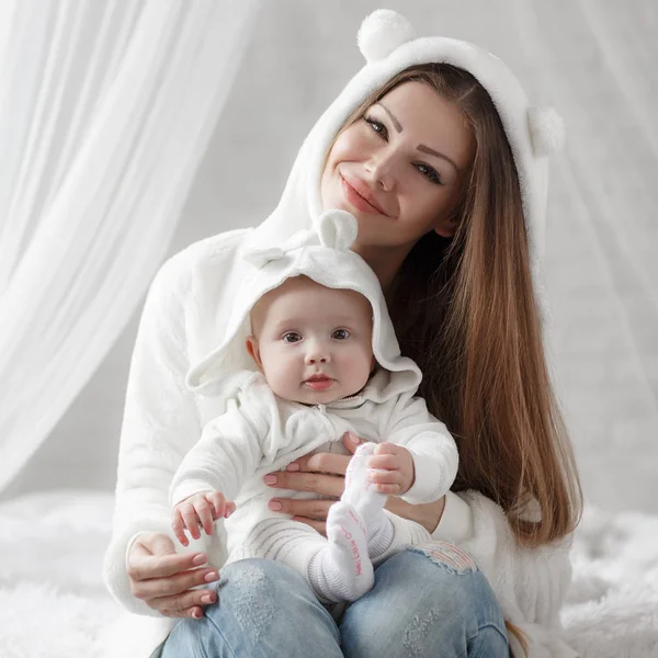 Nice Family Shot Young Mother Her Little Daughter Playing White — Stock Photo, Image
