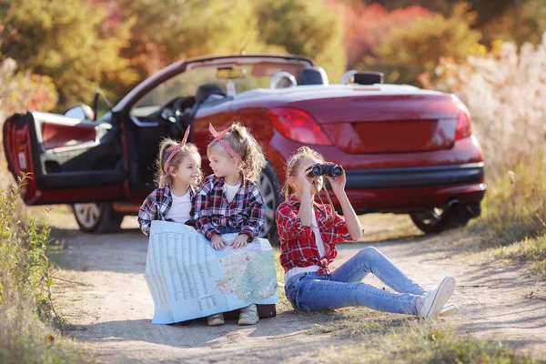 Three Sisters Camping Hiking Sunny Summer Forest Kids Hike Alps — Stock Photo, Image