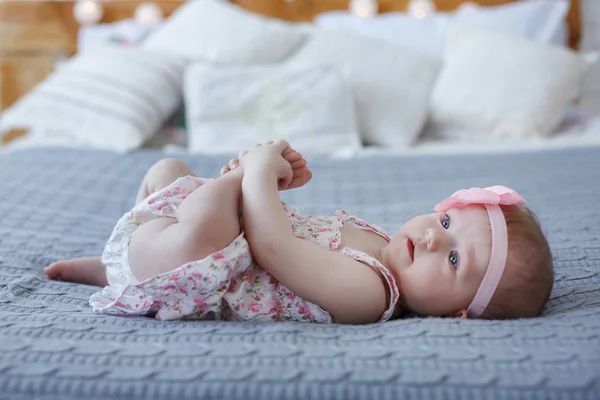 Charming Beautiful Lovely Small Female Baby Plump Cheeks Creeps Bed — Stock Photo, Image